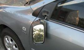 Macerata, ubriaco spacca gli specchietti delle auto: denunciato. Il giorno dopo, sempre ubriaco, va in macchina dalla Stradale
