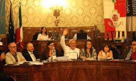 Macerata, approvato il regolamento per l’occupazione di spazi e aree pubbliche