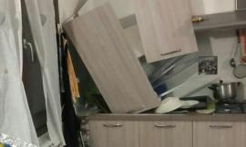 Muccia, crollano i pensili nella casetta: "Siamo ripiombati indietro di un anno e mezzo"