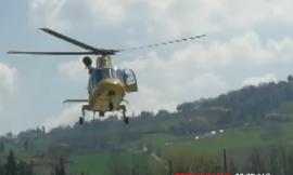 Bolognola, perde il controllo della moto e si schianta: trasportato a Torrette in gravi condizioni