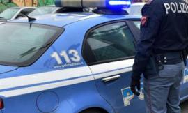 Urinava sul muro dello Sferisterio: espulso