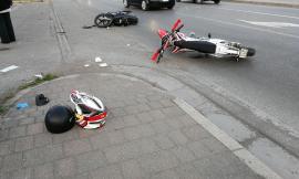 Incidente a Civitanova: due giovani centauri trasportati al pronto soccorso (FOTO)