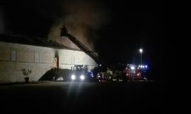 Corridonia, incendio in un casolare nel cuore della notte