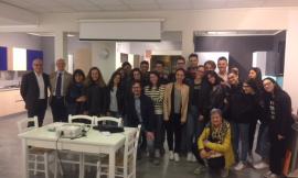 Gli studenti del "Gentili" di Macerata a lezione alla Sira e alla Vismap