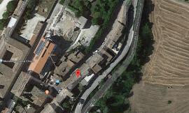 Ancora danni per le scosse di aprile, a Camerino chiude via Farnese