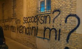 Gli scrive un messaggio d'amore sul muro del convento: denunciata una 26enne