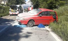 Schianto a Chiesanuova di Treia: un morto (FOTO)