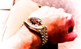 Potenza Picena: si scontra con una donna e si ritrova senza Rolex