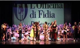 La danza dell'Officina di Fidia dà spettacolo al Lauro Rossi