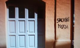 Scritte contro Salvini e contro il Questore: indaga la Polizia