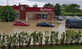 Bomba d'acqua investe Ancona: allagata la zona della Baraccola - FOTO