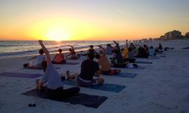 Civitanova, yoga in riva al mare questa sera per l'International Yoga Day