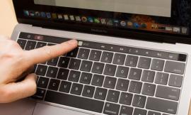 Tastiere dei Macbook si bloccano: Apple riconosce il problema e offre riparazione gratuita