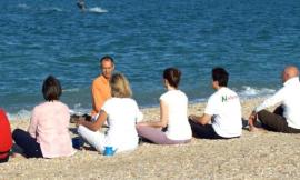 Torna lo Yoga in spiaggia a Civitanova Marche
