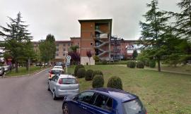 "Ti voglio fare un regalo": tentativo di truffa nel parcheggio dell'ospedale di Civitanova