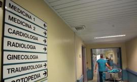 Violentata dall'infermiere mentre è ricoverata in ospedale, individuato il presunto responsabile: "Era consenziente"