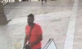 Il presidente della CRI di Camerino derubato a Civitanova: "Ecco le immagini del ladro"
