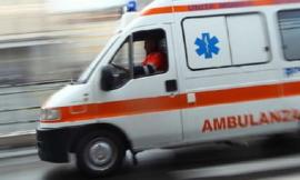 Porto Potenza, scontro fra un bus e uno scooter: il centauro portato a Torrette
