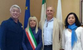 L’imprenditore Toshiyuki Takanami, patrono di Quals, in visita a San Severino