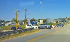 Montecosaro, record di infrazioni in uscita da via Maggiola dopo la creazione della rotonda