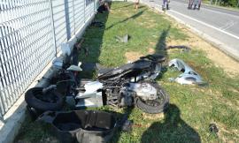 Potenza Picena, scontro tra auto e moto sulla Regina: un ferito gravissimo - FOTO