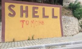 Tolentino, vandali imbrattano la storica scritta "Shell"