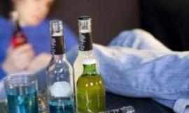 Esagera con l'alcool la notte di Ferragosto: sedicenne a Civitanova soccorsa dall'ambulanza