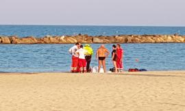 Sfiorata una nuova tragedia in mare: treiese salvato in extremis -  FOTO