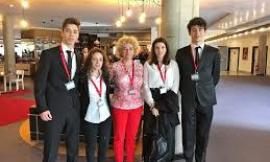 Il Liceo Leopardi al lavoro per #FUTURAMacerata