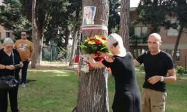 Inaugurata la lapide per Pamela, Deborah Pantana (FI): "In Via Spalato un parco in sua memoria" - FOTO