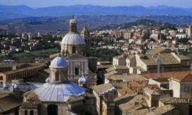 Macerata, domani le mura cittadine diventano zona 30: ciclisti e automobilisti insieme in sicurezza