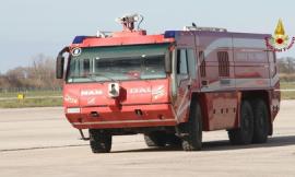 737 lancia Sos, atterraggio d'emergenza all'aeroporto di Ancona