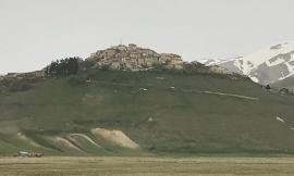 Sisma, demolizioni a Castelluccio di Norcia: sarà quasi rasa al suolo