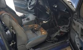 Civitanova, auto in fiamme al confine con Porto Potenza