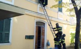 Macerata: non risponde alla badante, che si allarma e chiama i soccorsi. Ma dormiva beatamente