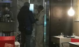 Civitanova, getta dell’acido addosso all’ex e poi l’accoltella - FOTO