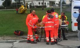 Monte San Giusto, incidente sul lavoro: uomo cade da 4 metri, trasportato in eliambulanza a Torrette (FOTO)