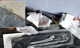 Allarme siringhe in pieno centro