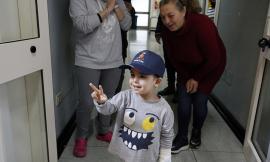Macerata, il questore Pignataro in visita al reparto di pediatria dell'ospedale (FOTO E VIDEO)