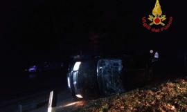 Cingoli, si ribalta con l'auto: trasportato in ospedale