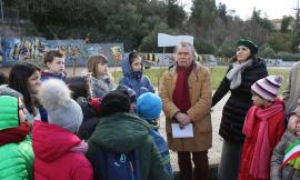 Macerata, Giorno della memoria: alla Terrazza dei popoli un roseto per ricordare 20 bambini ebrei trucidati