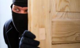 Corridonia, ladri in azione nella notte: rubati più di mille euro
