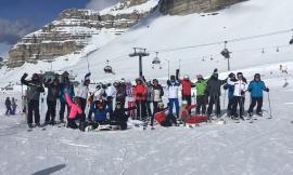 Settimana di sport sulla neve a Madonna di Campiglio per gli studenti dell'ITE "A. Gentili" (FOTO)