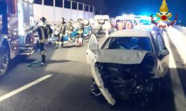 Civitanova, incidente sulla A14: due feriti  estratti dalle lamiere