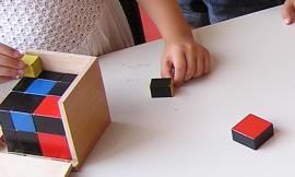 Attenzione a non esagerare con il “Metodo Montessori”: ne vale una condanna penale alla maestra