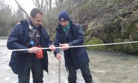 Monte San Martino, prelievo abusivo di acqua dal fiume Tenna: intervengono i Carabinieri