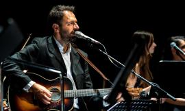 Macerata Opera Festival 2019: Neri Marcorè chiude il programma con l'omaggio a Fabrizio De Andrè