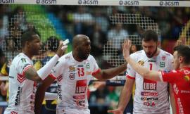 Volley Playoff, la Lube vola in Semifinale scudetto: battuta Verona 3-1
