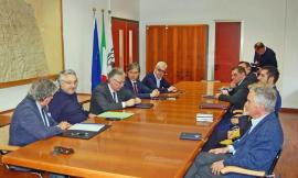 Nuove fermate ferroviarie a Macerata e Tolentino, investimento da 3 milioni di euro: intesa siglata