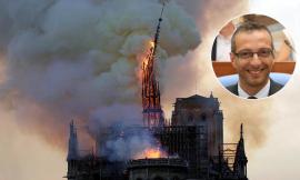 Il sindaco Ricci raccoglie fondi per Notre-Dame e i terremotati insorgono